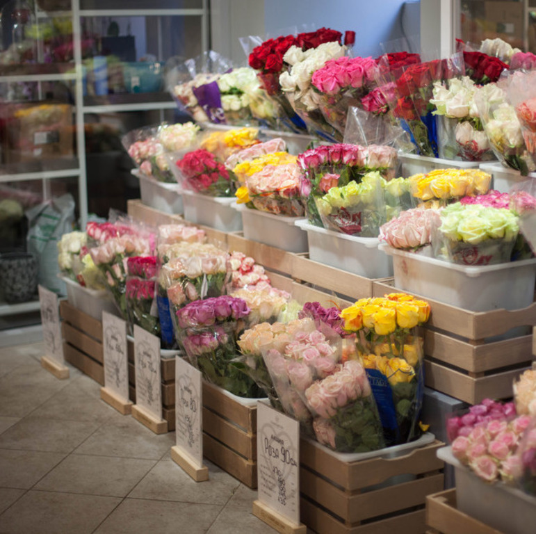 Купить Цветы Оптом В Новосибирске Дешево